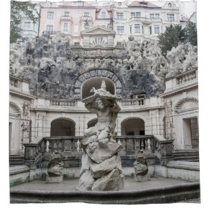 Cortina Para Box Fonte com estátua de Netuno em Praga