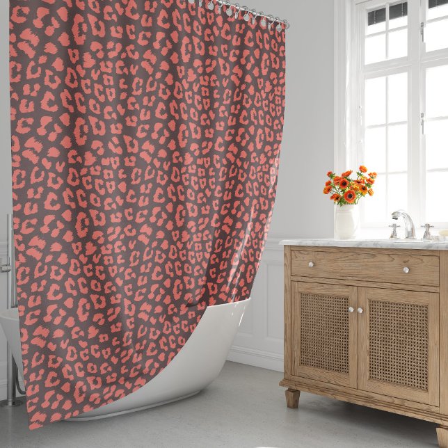 Cortina Para Box Impressão de leopardo marrom coral (Coral Brown Leopard Print Shower Curtain by Looly Elzayat
)