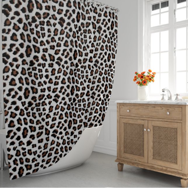 Cortina Para Box Impressão Leopardo Branco (Leopard Print New Shower Curtain by Looly Elzayat
)