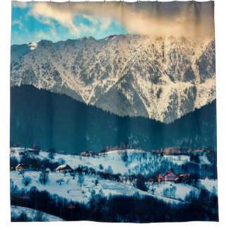 Cortina Para Box Paisagem de inverno na Montanha Cárptica. Bran, Ro