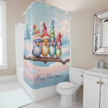 Pássaros bonitos de fantasia com chapéus de Natal.