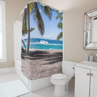 Cortina Para Box Praia num travesseiro decorativo ensolarado