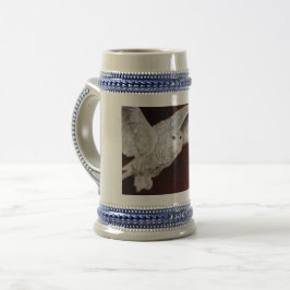 Coruja De Neve Na Caneca de cerveja Da Caça