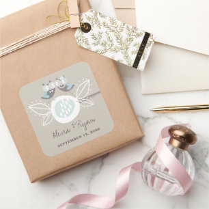 Corujas bonitos do casamento lunático na etiqueta