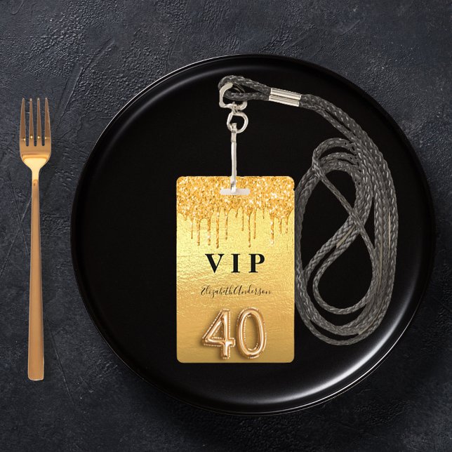 Crachá aniversário de 40 anos dourado goteja VIP (Criador carregado)