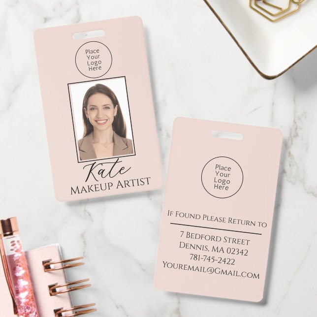 Crachá Blush Pink Script Logo Photo Makeup Badge (Escritório)