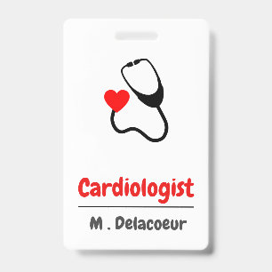 Crachá Cardiologista - estetoscópio em forma de coração