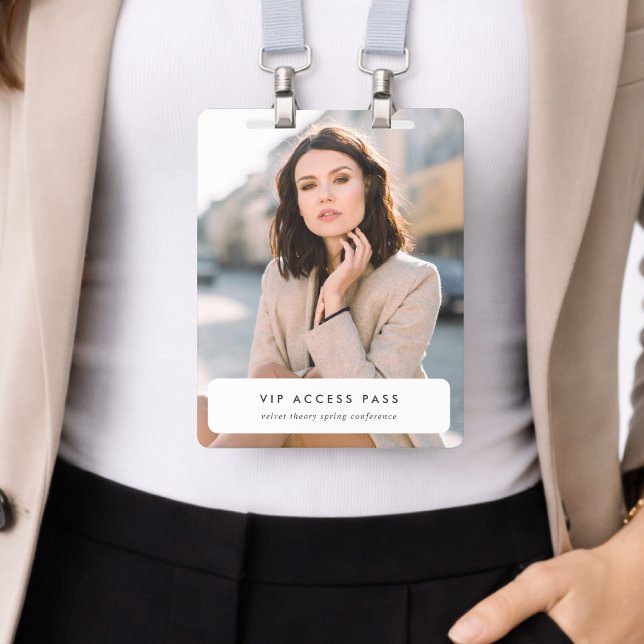 Crachá Cartão de Acesso VIP 4x5 | Passaporte para  (Create a 4x5 VIP event badge with photo front and QR schedule details on the back)