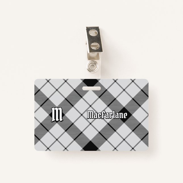 Crachá Clan MacFarlane Black and White Tartan (Frente com Clipe)