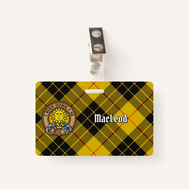 Crachá Clan MacLeod de Lewis Crest sobre Tartan (Frente com Clipe)