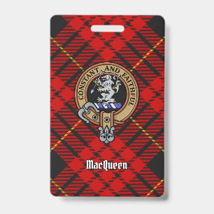 Crachá Clan MacQueen Crest sobre Tartan