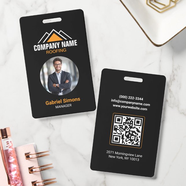 Crachá Código QR de Telhado Laranja Minimalista Edifício (Escritório)