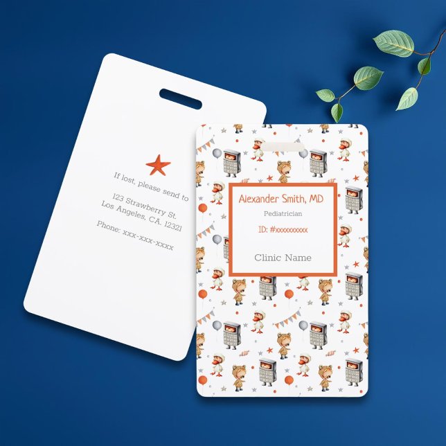 Crachá Crianças de Cartoons Divertidos no Costume Médico  (Criador carregado)