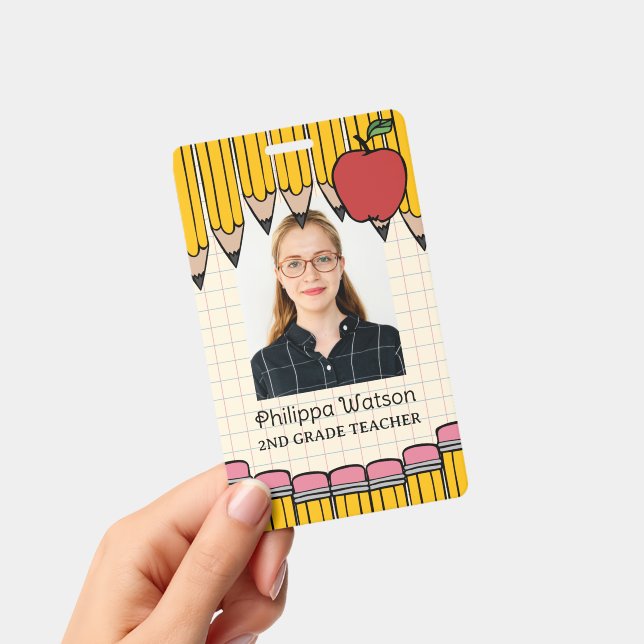 Crachá Crisólitos Lápis Vermelhos Maçã ID do Professor (Portátil)