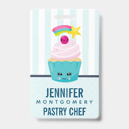 Crachá Cupcake azul-bonito com a face Kawaii