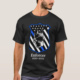 Crachá De Cachorro Chamado T-Shirt