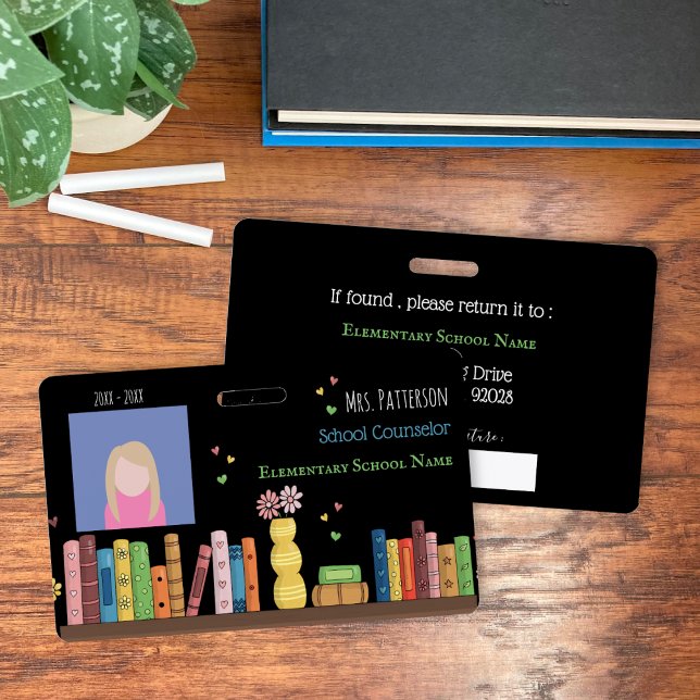 Crachá de Foto Preto para Conselheiro Escolar (Colorful books school counselor horizontal black photo ID badge . )
