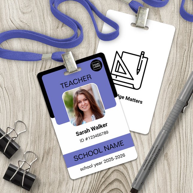 Crachá de Identificação com Foto do Professor – Eq (Teacher Photo ID Badge – School Staff - Purple)