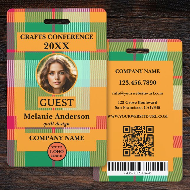 Crachá de identificação de foto com xadrez colorid (Conference guest photo ID badge featuring your custom photo and logo on a colorful plaid design)
