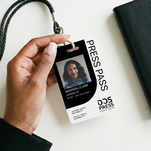 Crachá de Identificação de Foto Moderno e Minimali (Dark Black Modern & Minimal Press Pass Photo ID Badge)