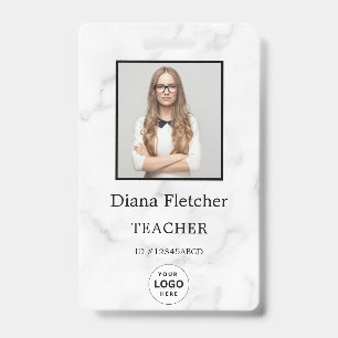 Crachá de identificação personalizado com nome e f