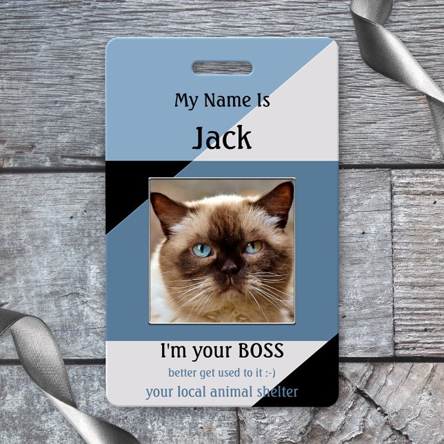 Crachá De Nome De Gato Engraçado No Abrigo De Anim (Funny cat name badge featuring your own photo and/or logo on a blue and black geometric design )