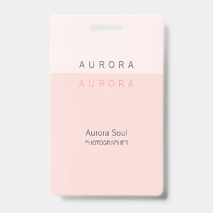 Crachá de nome rosa com duas tonalidades minimalis