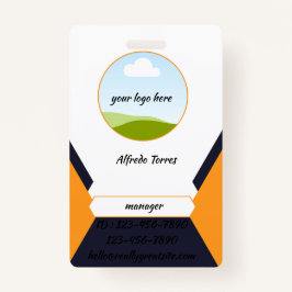 Crachá design de cartão de visita moderno e limpo