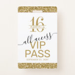 Crachá Doce 16 Convite VIP Pass Branco e Dourado<br><div class="desc">Os Convites para Crachás de passagem de acesso universal com 16 VIP, Dourados e brancos personalizados, podem ser personalizados com o nome de cada convidado ou criar um monograma para a doce garota de 16 anos. Os detalhes do convite de festas são impressos no verso com fontes cursivas modernas de...</div>