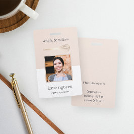 Crachá Dourado Whisk Bakery/Caterer - ID de Foto do Funci