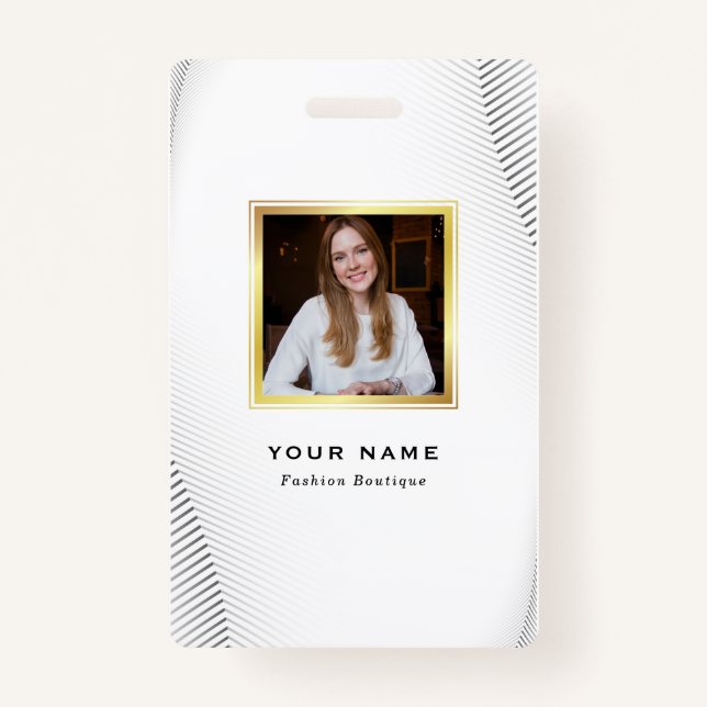 Crachá Elegante Luxury Boutique White Dourado (Frente)