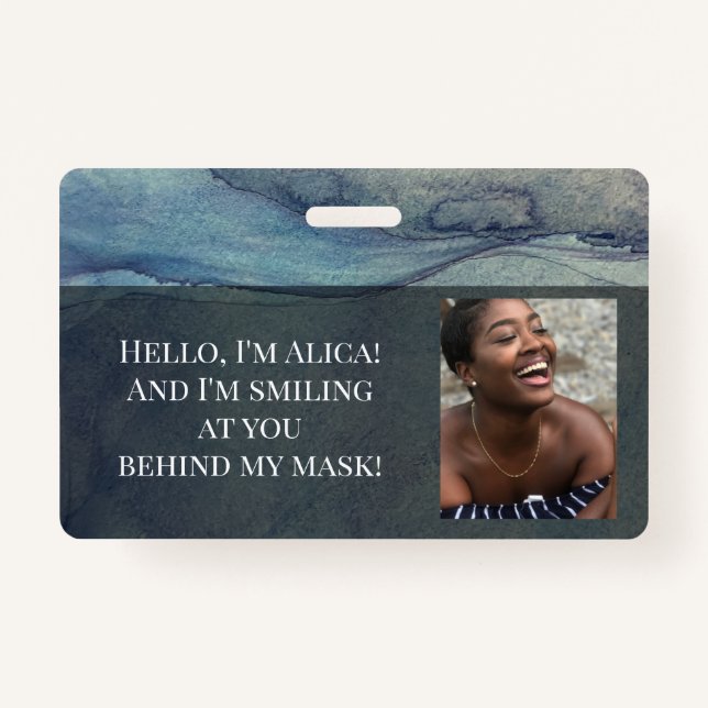 Crachá Eu sorrindo para você por trás desta máscara!Abstr (Frente)