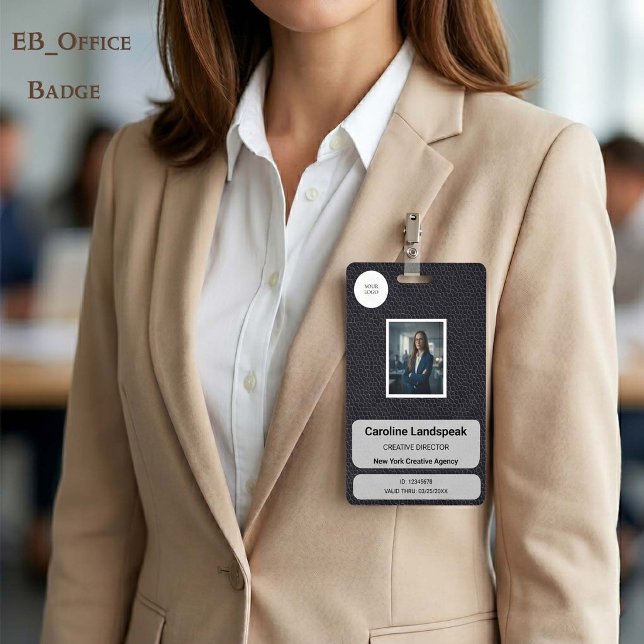 Crachá Executivo de Couro Preto com Logotipo Perso (Chic Black Leather Custom Logo Photo ID Vertical Badge
Size: 2.13” x 3.38”
)