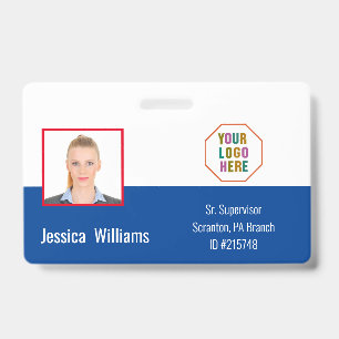 Crachá ID do funcionário com um logotipo de empresa azul
