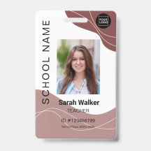 Identificação fotográfica de um funcionário ou est