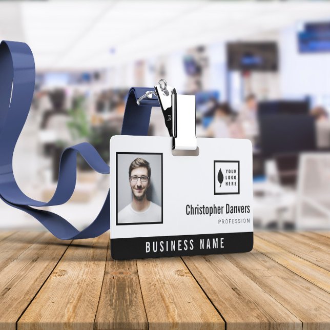 Crachá Limpe e adicione seu funcionário de escritório de  (Criador carregado)