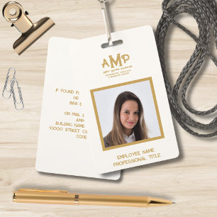 Crachá Luxe Ivory Dourado 3 - Letra Monograma - Funcionár