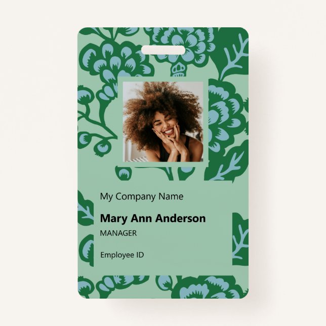 Crachá Padrão Floral Verde e Azul Vibrante e Negrito (Frente)