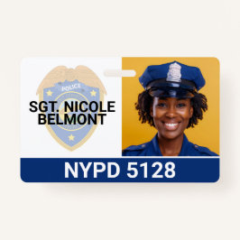 Crachá Policial Mulher Sorrindo