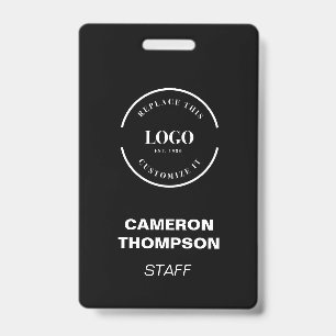 Crachá Preto simples com logotipo branco, funcionarios co