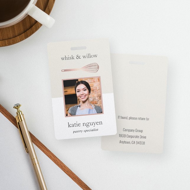 Crachá Rosa Dourado Whisk Bakery/Caterer Employee Photo I (Criador carregado)