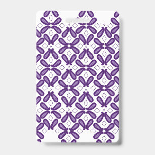 Crachá Um padrão simétrico apresentando branco e roxo m