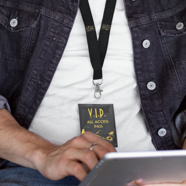Crachá Vertical de Acesso Total VIP em Evento Musi (Criador carregado)