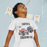 Crianças Monstros Caminhões Aniversário T-Shirt<br><div class="desc">Aumente a diversão com a camiseta de aniversário personalizada dos Monster Car Trucks! O nome e a idade do seu filho serão mostrados orgulhosamente ao lado de caminhões de carros monstruosos, bandeiras e copos de ouro adoráveis e vibrantes. Esta é a última camisa de aniversário para qualquer jovem amante de...</div>