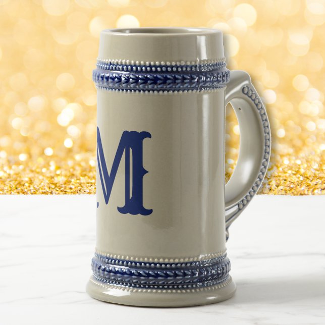 Criar Caneca de Cerveja Personalizada Estilo Vinta (Create Custom Monogrammed Vintage Style Beer Stein)