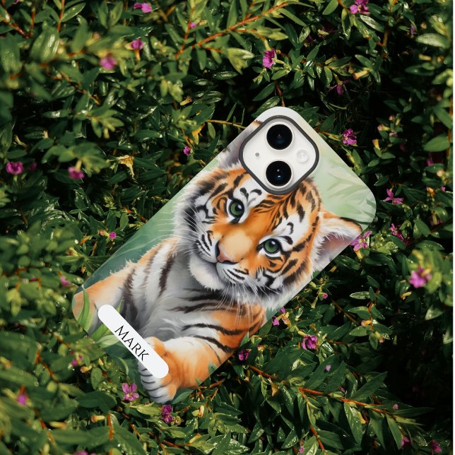 Cubo de tigre na floresta (Criador carregado)