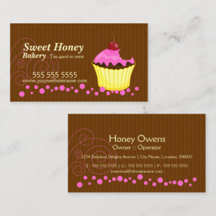 Cupcake cor-de-rosa bonito com cartões de visitas