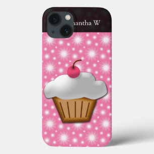 Cupcake de corte com cereja rosa no topo