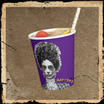 Cups de papel nobre e de baixo custo