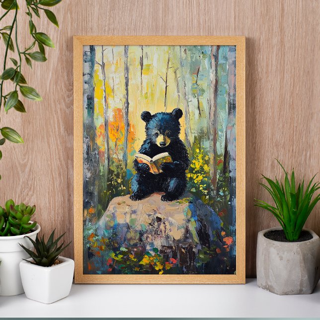 Cute Black Bear Reading a Book Poster (Criador carregado)